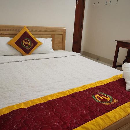 Thao Linh Hotel Куинён Экстерьер фото