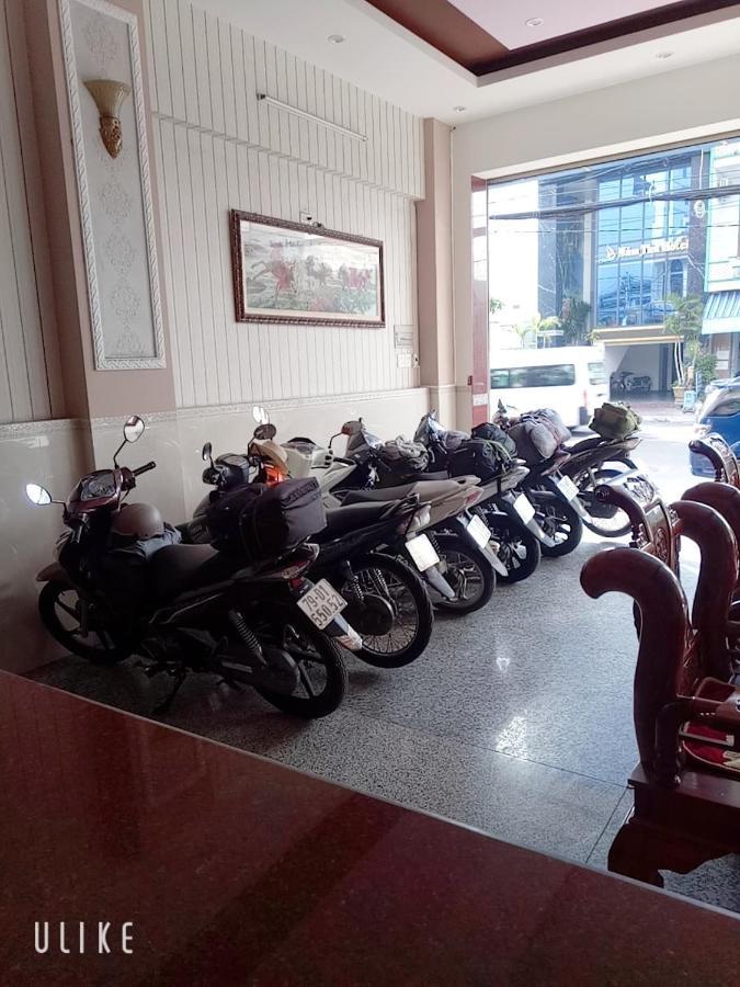 Thao Linh Hotel Куинён Экстерьер фото