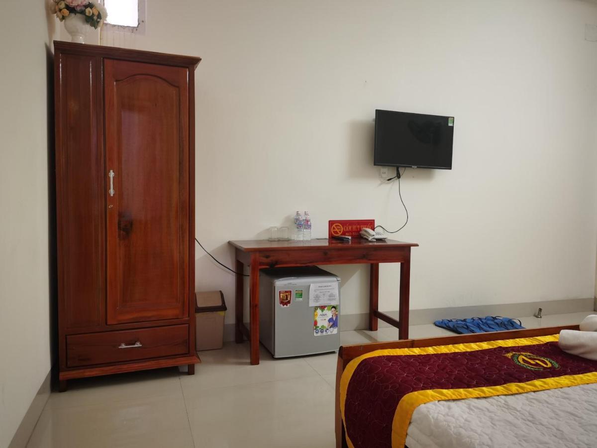 Thao Linh Hotel Куинён Экстерьер фото